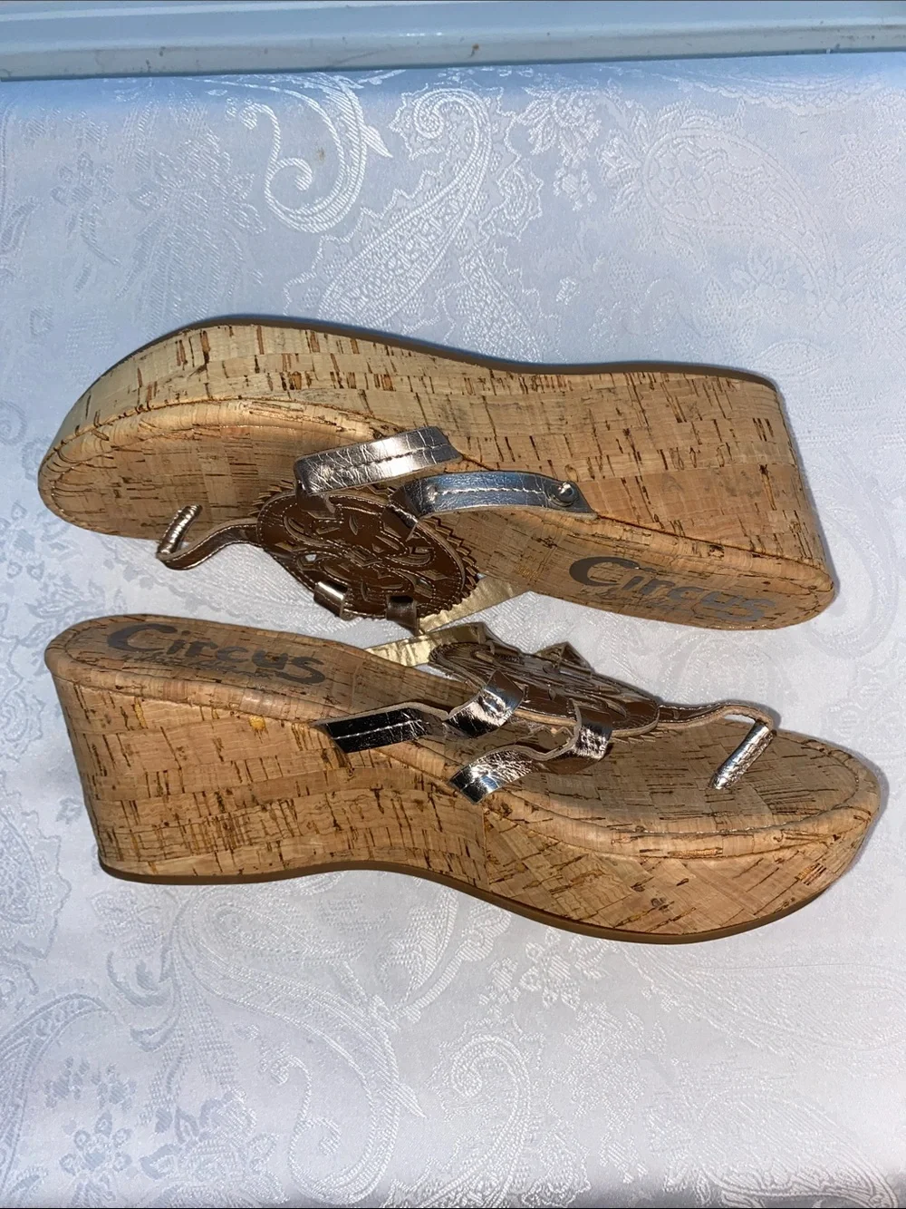 Circus by Sam Edelman Rocky Metallic Gold Wedge Sandals Size 8 NWOT